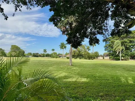 4412 Woodland Circle Tamarac FL 33319