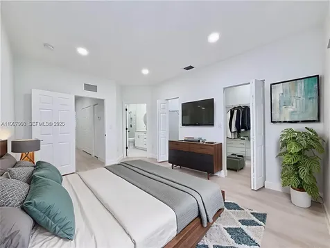 4412 Woodland Circle Tamarac FL 33319
