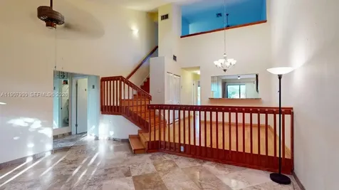4222 SW 87th Terrace Davie FL 33328