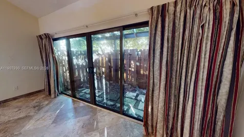 4222 SW 87th Terrace Davie FL 33328