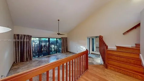 4222 SW 87th Terrace Davie FL 33328