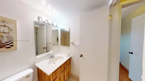 4222 SW 87th Terrace Davie FL 33328
