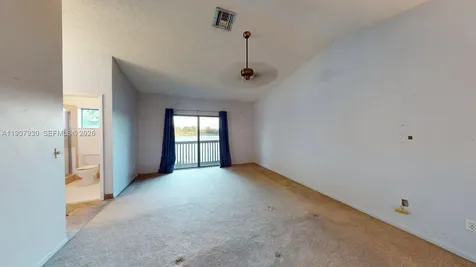 4222 SW 87th Terrace Davie FL 33328
