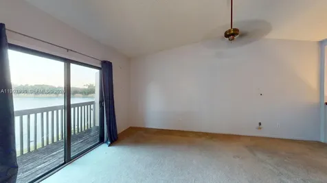 4222 SW 87th Terrace Davie FL 33328