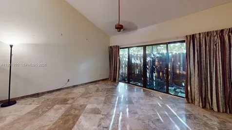 4222 SW 87th Terrace Davie FL 33328