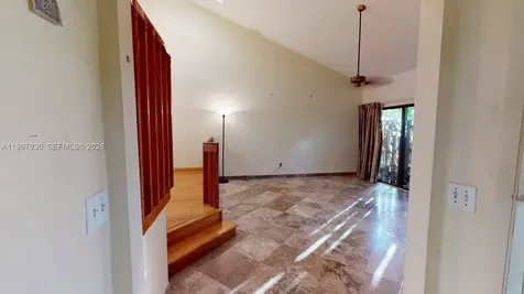 4222 SW 87th Terrace Davie FL 33328