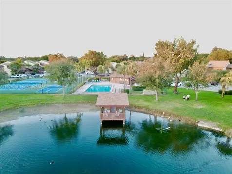 4222 SW 87th Terrace Davie FL 33328