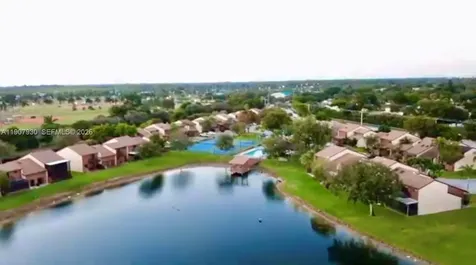 4222 SW 87th Terrace Davie FL 33328