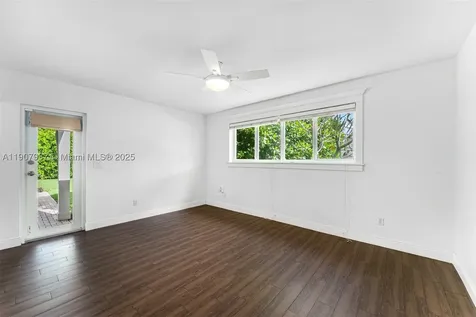 7485 SW 159th Terrace Palmetto Bay FL 33157