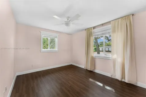 7485 SW 159th Terrace Palmetto Bay FL 33157