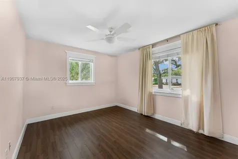 7485 SW 159th Terrace Palmetto Bay FL 33157