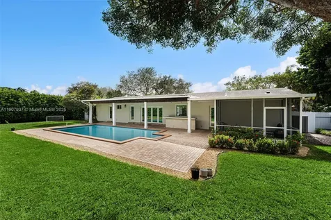 7485 SW 159th Terrace Palmetto Bay FL 33157
