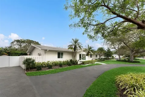 7485 SW 159th Terrace Palmetto Bay FL 33157