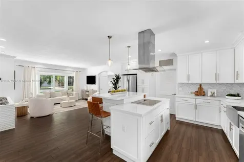 7485 SW 159th Terrace Palmetto Bay FL 33157