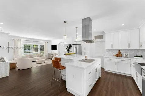 7485 SW 159th Terrace Palmetto Bay FL 33157