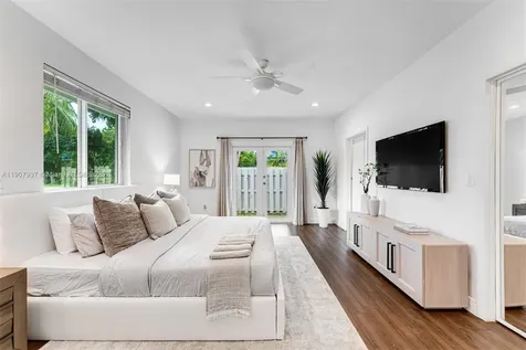 7485 SW 159th Terrace Palmetto Bay FL 33157