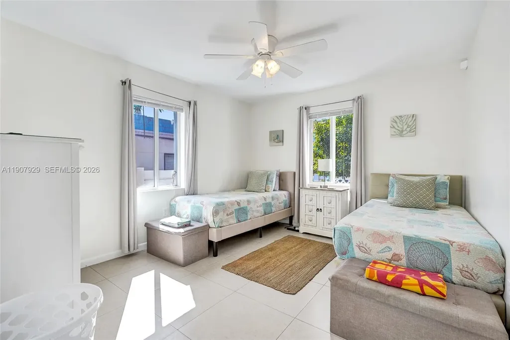 322 Oklahoma Street Hollywood FL 33019