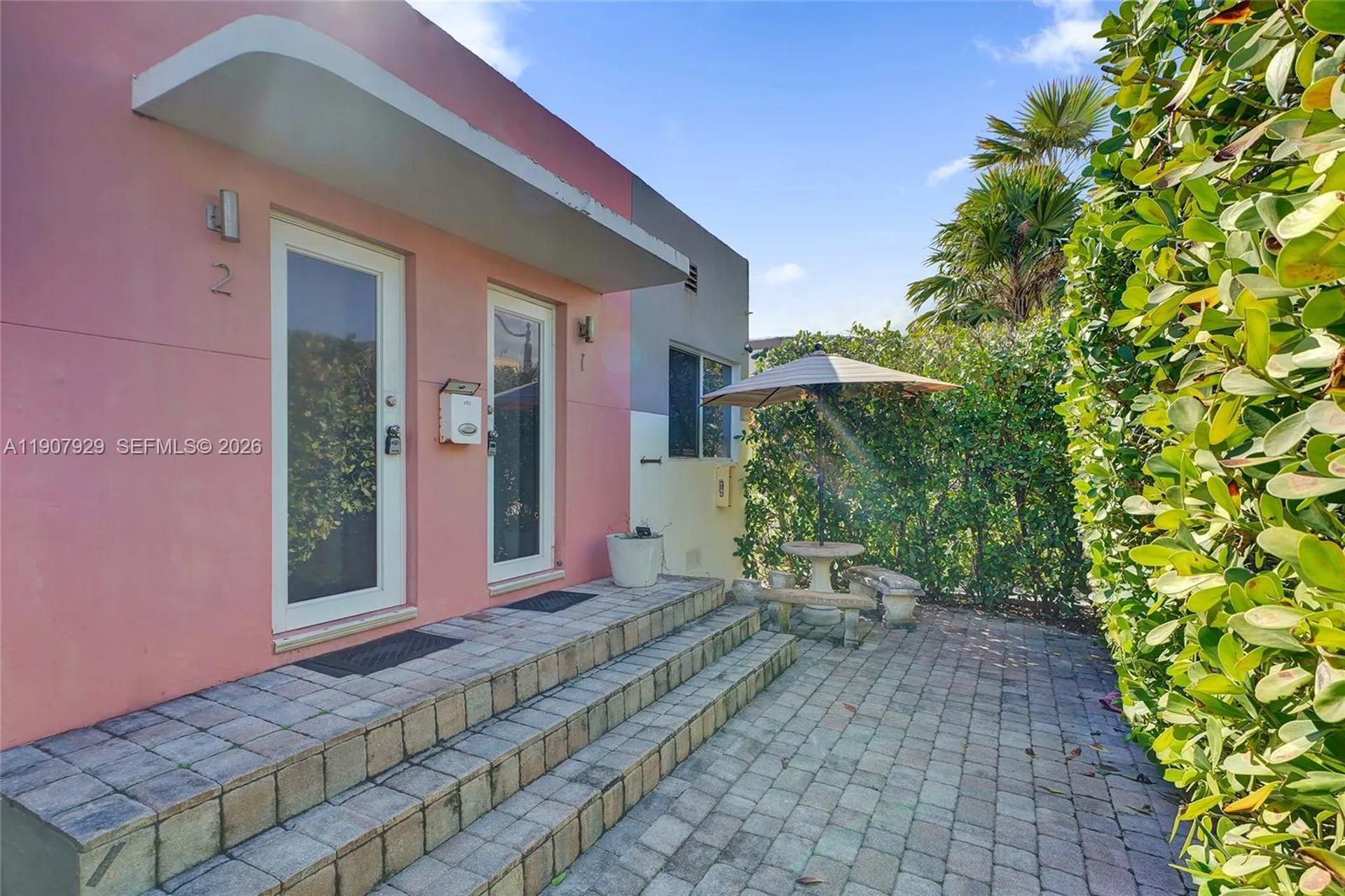 322 Oklahoma Street Hollywood FL 33019
