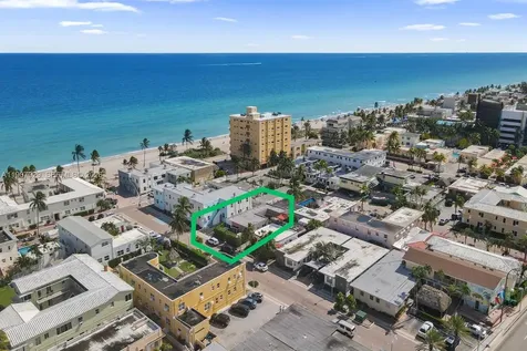322 Oklahoma Street Hollywood FL 33019
