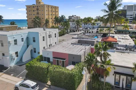 322 Oklahoma Street Hollywood FL 33019