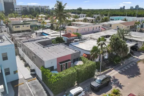 322 Oklahoma Street Hollywood FL 33019