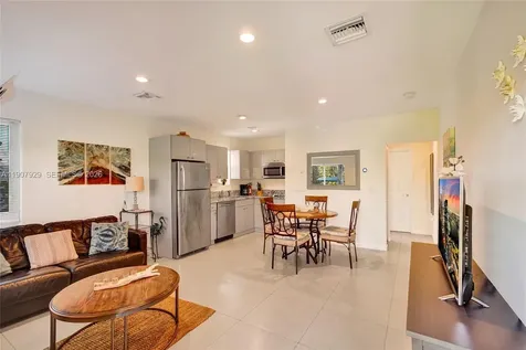322 Oklahoma Street Hollywood FL 33019