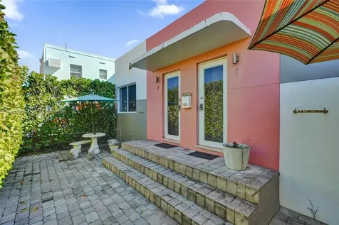 322 Oklahoma Street Hollywood FL 33019