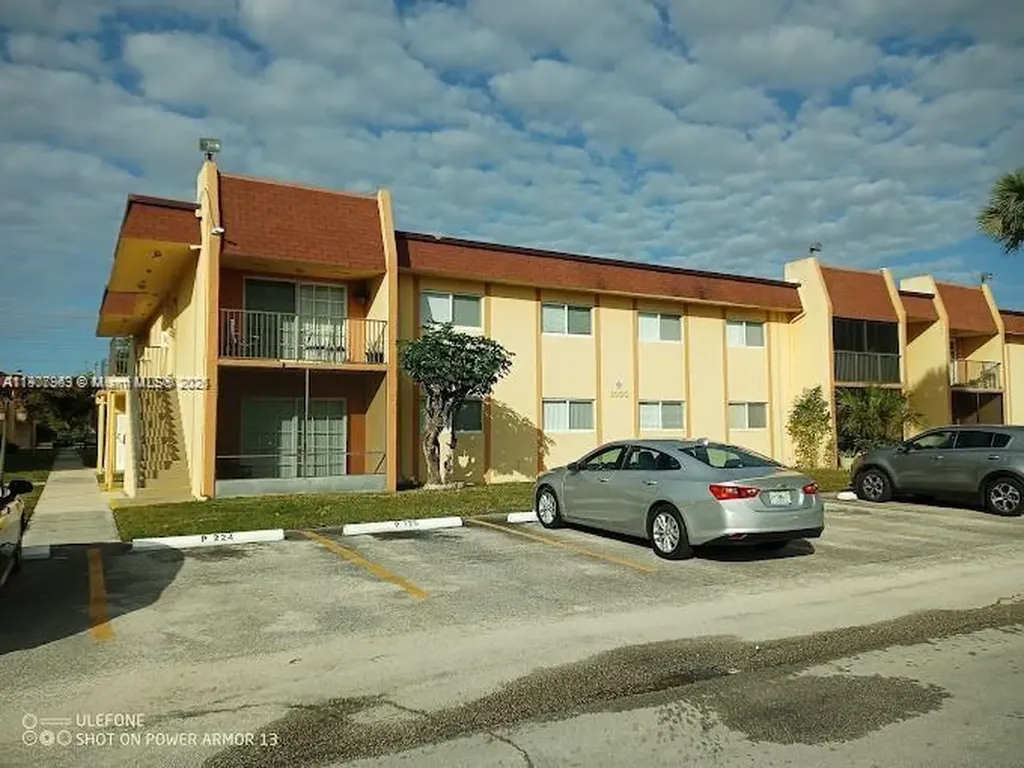 2952 NW 55th Avenue Lauderhill FL 33313