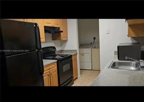 2952 NW 55th Avenue Lauderhill FL 33313