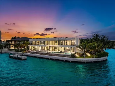 11400 N Bayshore Drive North Miami FL 33181