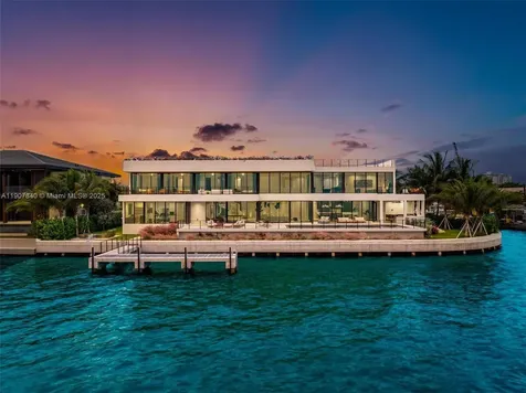 11400 N Bayshore Drive North Miami FL 33181