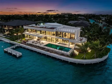 11400 N Bayshore Drive North Miami FL 33181