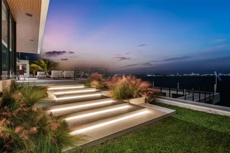 11400 N Bayshore Drive North Miami FL 33181