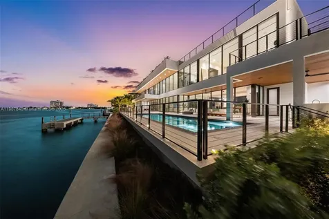 11400 N Bayshore Drive North Miami FL 33181