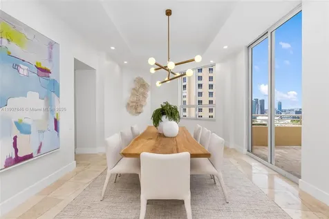 808 Brickell Key Drive Miami FL 33131
