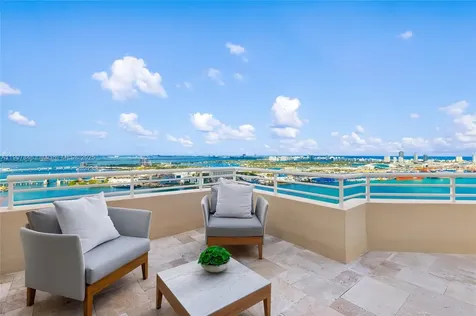 808 Brickell Key Drive Miami FL 33131