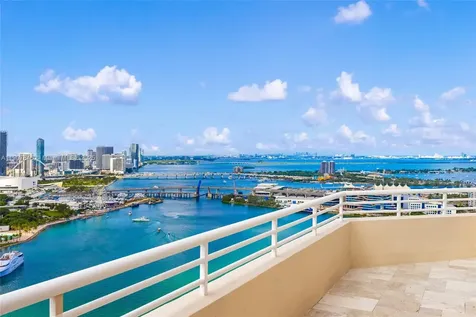 808 Brickell Key Drive Miami FL 33131