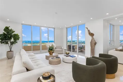 808 Brickell Key Drive Miami FL 33131