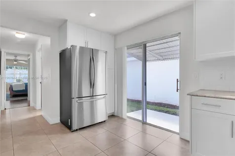 662 SE 27th Drive Homestead FL 33033