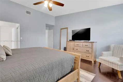 662 SE 27th Drive Homestead FL 33033