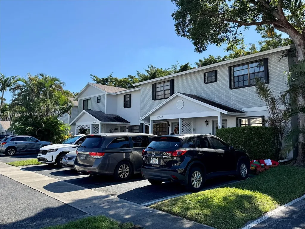 10554 NW 3rd Street Pembroke Pines FL 33026