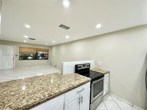 10554 NW 3rd Street Pembroke Pines FL 33026