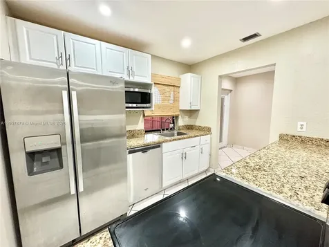 10554 NW 3rd Street Pembroke Pines FL 33026