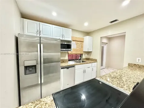 10554 NW 3rd Street Pembroke Pines FL 33026