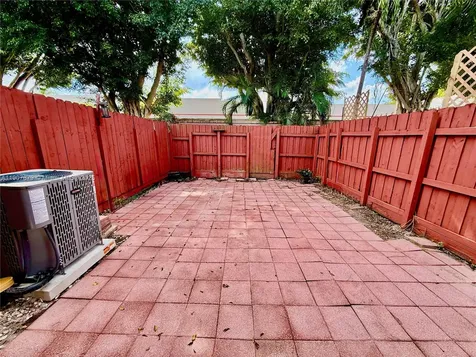 10554 NW 3rd Street Pembroke Pines FL 33026