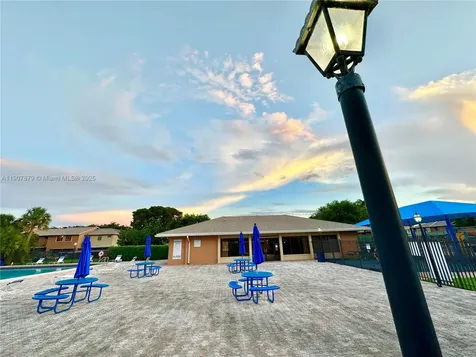10554 NW 3rd Street Pembroke Pines FL 33026