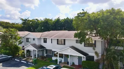 10554 NW 3rd Street Pembroke Pines FL 33026