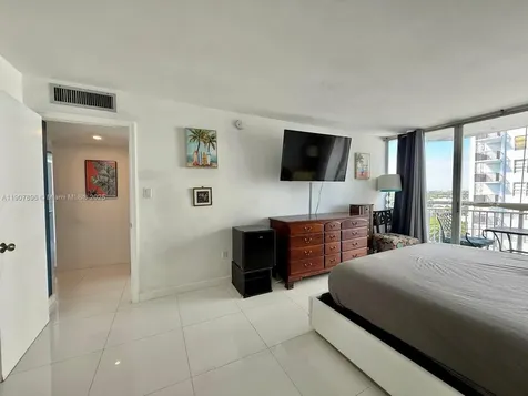 18051 Biscayne Boulevard Aventura FL 33160