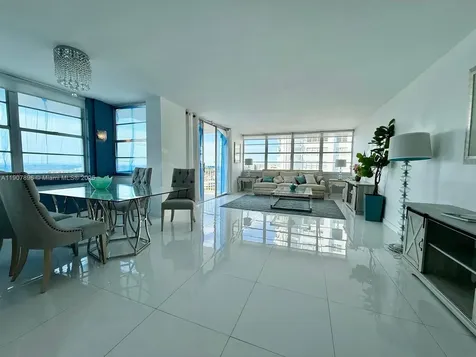 18051 Biscayne Boulevard Aventura FL 33160