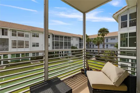1461 S Ocean Boulevard Lauderdale By The Sea FL 33062